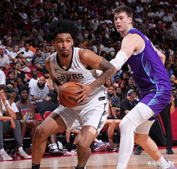 Các Spurs đã đánh bại Jazz O